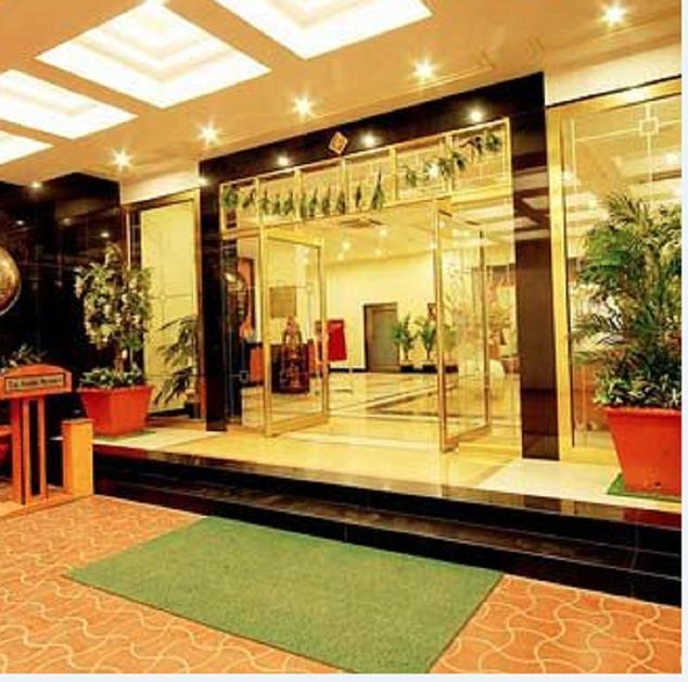 Hotel Grand Thakar Radźkot Zewnętrze zdjęcie